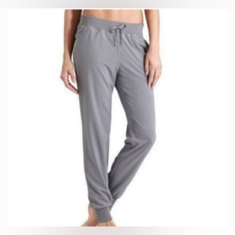 Athleta lightweight city jogger size 2